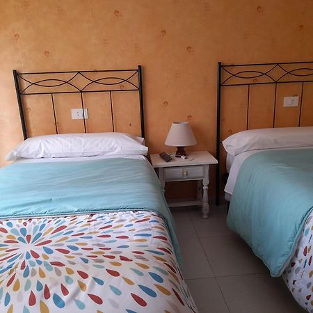 Hostal Quiper Quiroga Exteriér fotografie