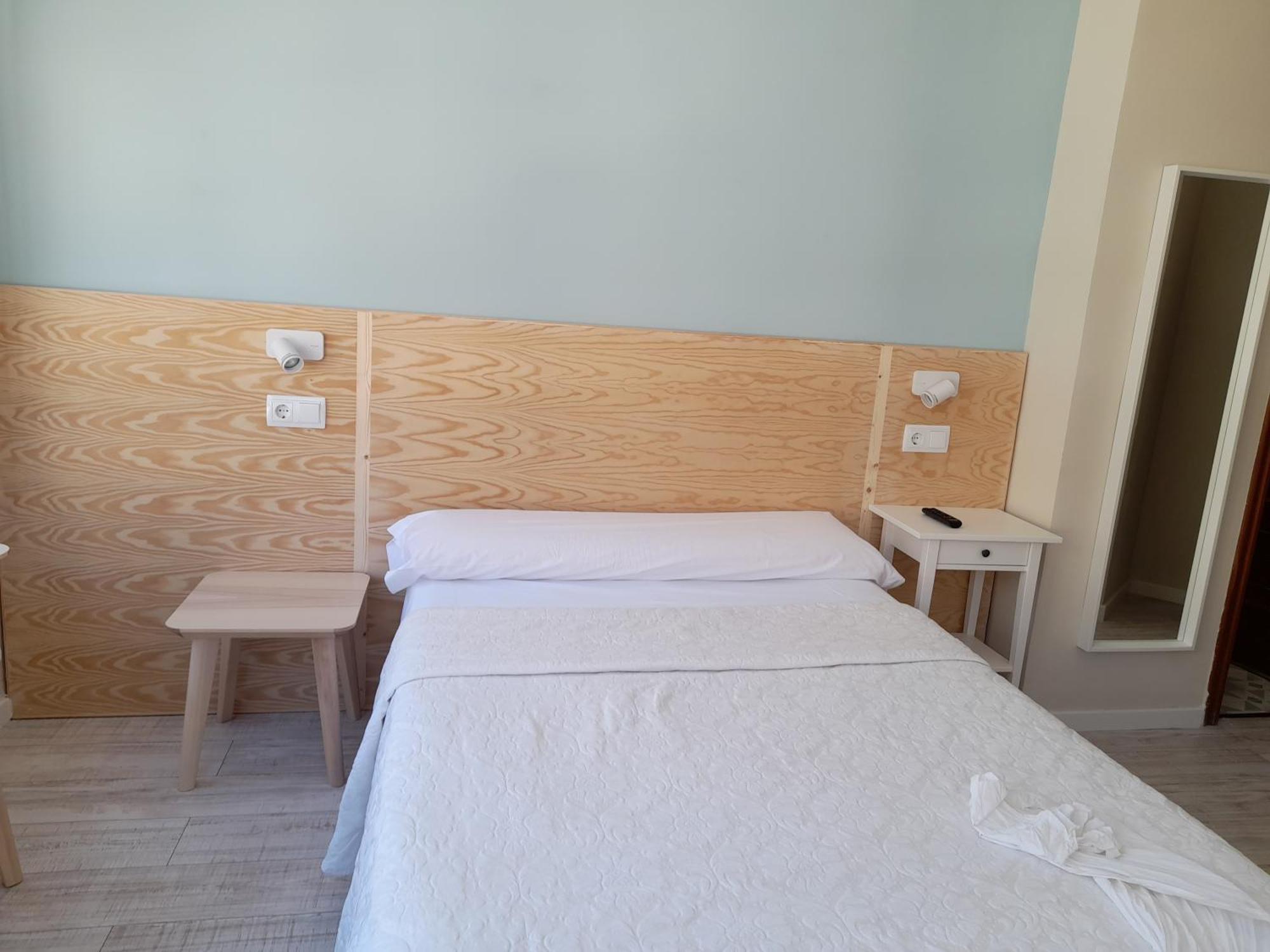 Hostal Quiper Quiroga Exteriér fotografie